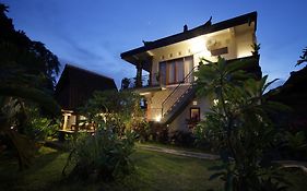 Loris Homestay